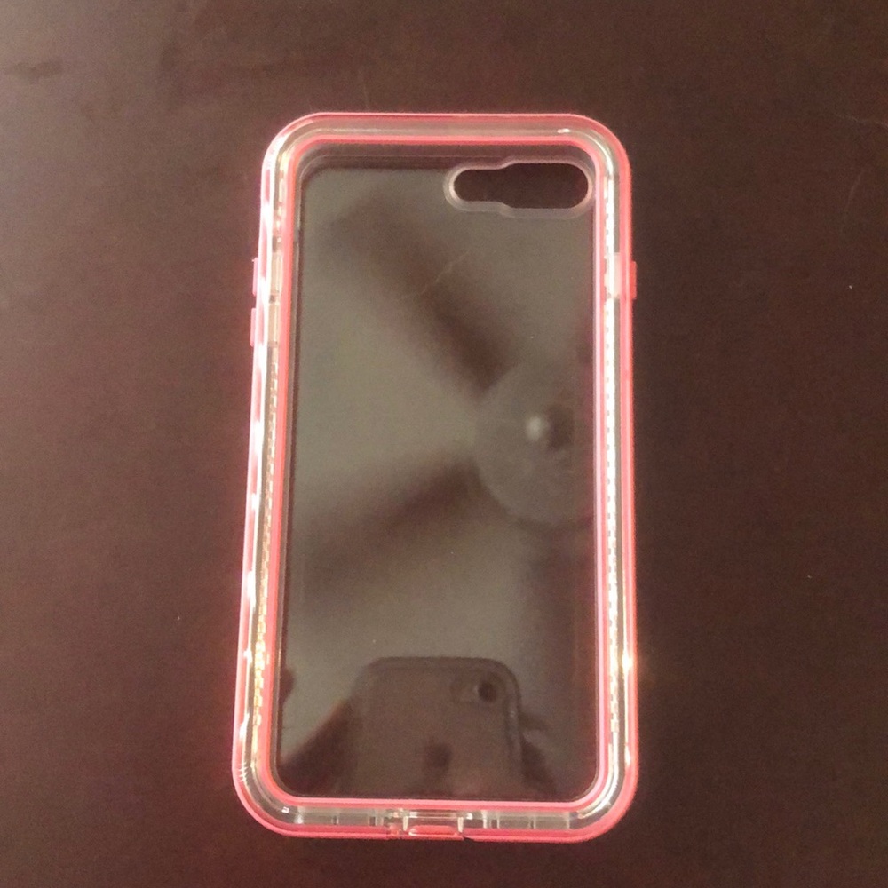 LIFEPROOF IPHONE 7+/8+ PHONE CASE in cactus rose🌸